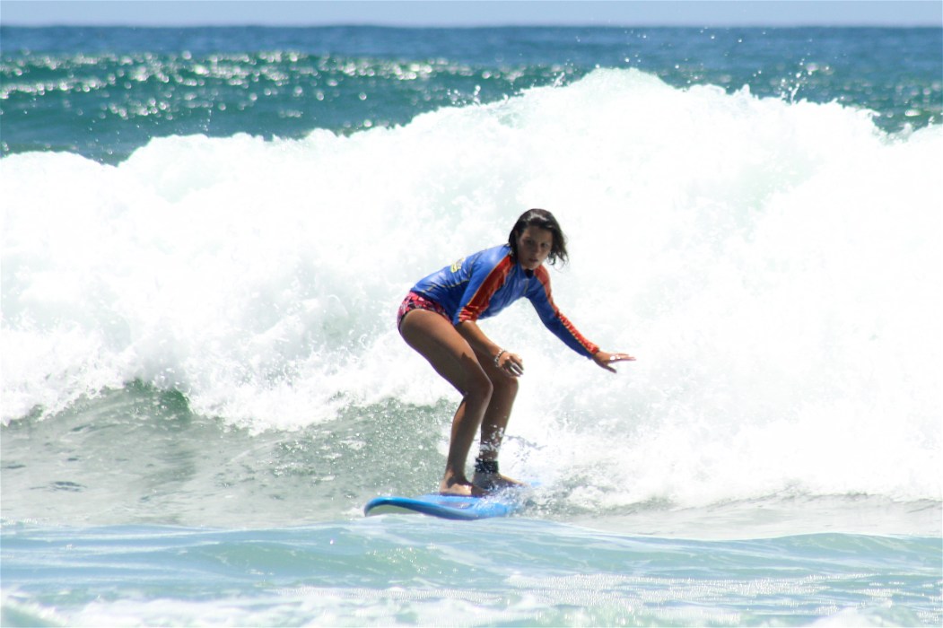 Beginner Surfing Lesson at Surfers Paradise | Cheyne Horan School of Surf